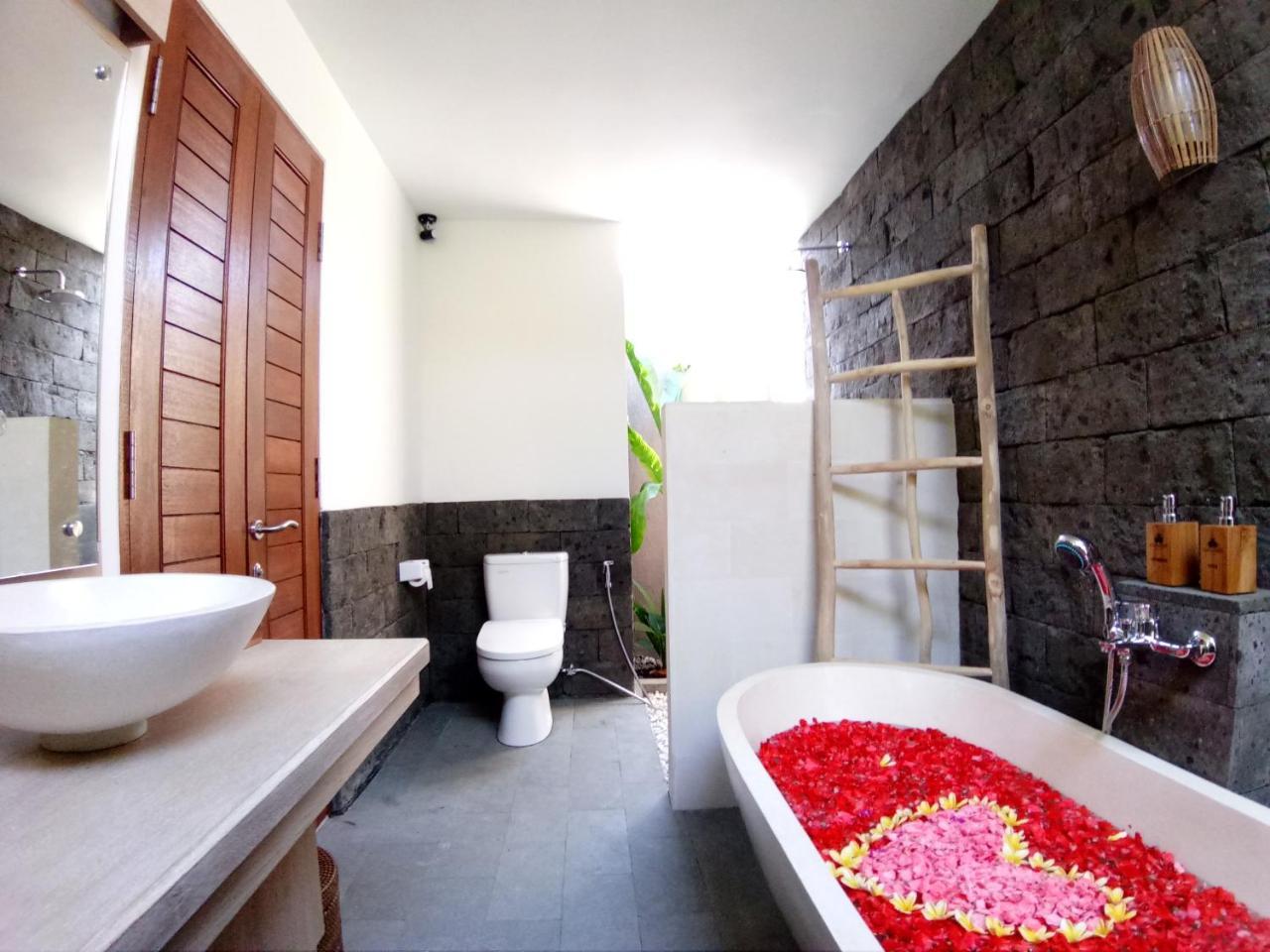 Three Gold Luxury Private Villas Ubud Exteriér fotografie